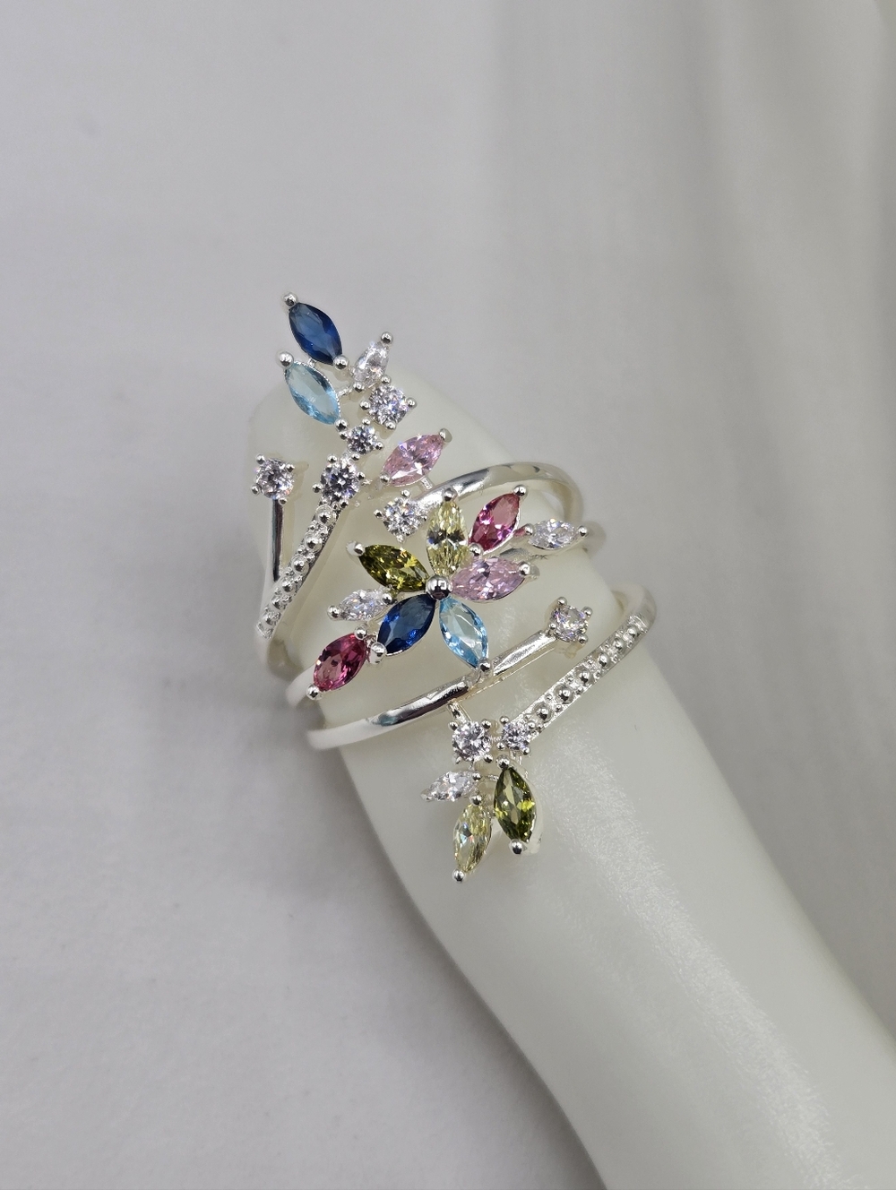 Swarovski Crystal Elements Silver Floral Ring Blue Pink Green Size 6.75 Bridal